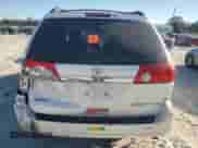 2006 Toyota Sienna XLE Limited z VIN 5TDZA22C16S411890, wystawiony jako Copart lot #82412005 z przebiegiem 187 414 mil mil oraz Szkoda całkowita • Salvage title. Historia ofert i sprzedaży dostępna na DreamBid. Obrazek 6.