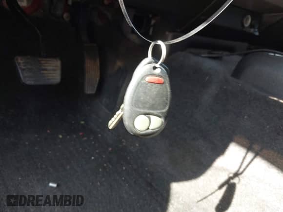 2010 Chevrolet Colorado 1LT z VIN 1GCDSCD90A8105078, wystawiony jako IAAI lot #41987710 z przebiegiem 192 779 mil mil oraz . Historia ofert i sprzedaży dostępna na DreamBid. Obrazek 11.