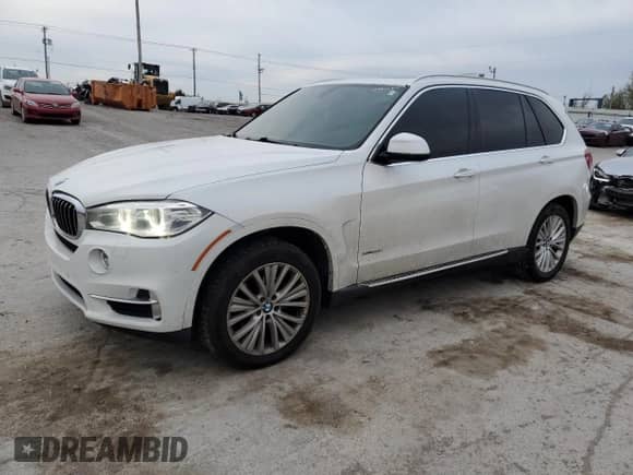 2017 BMW X5 xDrive35i с VIN 5UXKR0C39H0V80119, выставлен на аукционе Copart как лот 49932415 с пробегом 148 118 миль миль и Списание • Salvage title. История ставок и продаж доступна на DreamBid. Изображение 1.