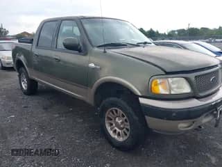 2002 Ford F-150 XLT z VIN 1FTRW08L22KD44845, wystawiony jako IAAI lot #42853220 z przebiegiem 157 989 mil mil oraz . Historia ofert i sprzedaży dostępna na DreamBid. Obrazek 1.