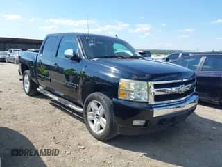 2008 Chevrolet Silverado 1500 2LT с VIN 3GCEC13J98G306354, выставлен на аукционе IAAI как лот 40270442 с пробегом 171 085 миль миль и . История ставок и продаж доступна на DreamBid. Изображение 1.