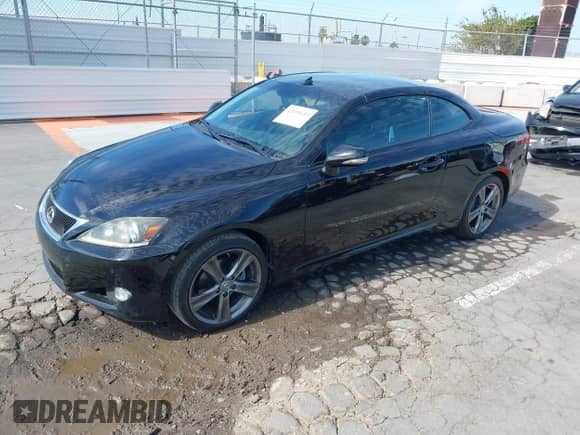 2012 Lexus IS 250 C с VIN JTHFF2C27C2523752, выставлен на аукционе IAAI как лот 42691611 с пробегом 101 261 миль миль и . История ставок и продаж доступна на DreamBid. Изображение 17.