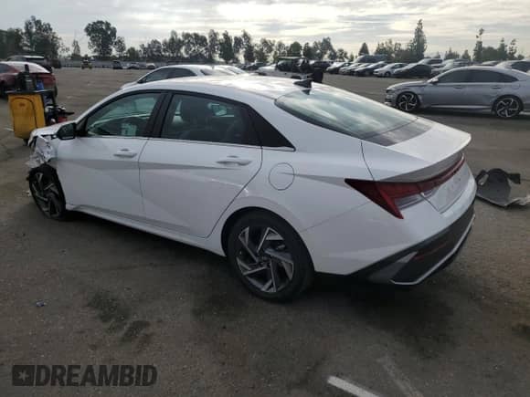 2025 Hyundai Elantra Limited with VIN KMHLN4DJ6SU149609, listed as a Copart auction lot 81482995 with 732 mi miles and Salvage title. Bid and sale history available at DreamBid. Image 2.