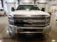 2019 Chevrolet Silverado 2500HD Work Truck z VIN 1GC1KREG6KF138117, wystawiony jako Copart lot #59977305 z przebiegiem 115 398 mil mil oraz Szkoda całkowita • Salvage title. Historia ofert i sprzedaży dostępna na DreamBid. Obrazek 5.