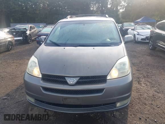 2004 Toyota Sienna XLE z VIN 5TDZA22C44S131961, wystawiony jako IAAI lot #43266500 z przebiegiem 177 567 mil mil oraz . Historia ofert i sprzedaży dostępna na DreamBid. Obrazek 6.