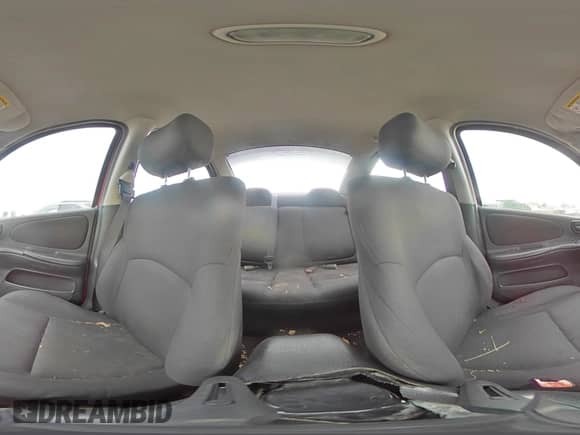 2004 Dodge Neon SXT z VIN 1B3ES56C24D500692, wystawiony jako Copart lot #84283964 z przebiegiem 100 668 mil mil oraz Szkoda całkowita • Salvage title. Historia ofert i sprzedaży dostępna na DreamBid. Obrazek 13.