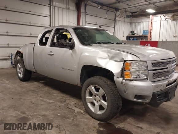 2013 Chevrolet Silverado 1500 LTZ z VIN 1GCRKTE79DZ405302, wystawiony jako IAAI lot #43265445 z przebiegiem 201 919 mil mil oraz . Historia ofert i sprzedaży dostępna na DreamBid. Obrazek 15.