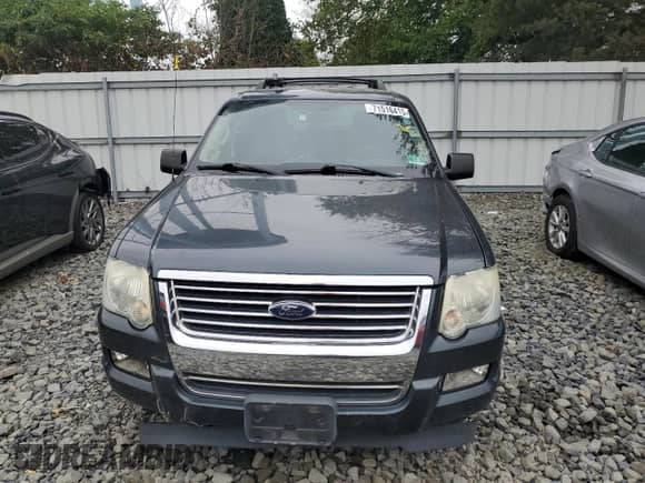 2010 Ford Explorer XLT z VIN 1FMEU7DE2AUA04971, wystawiony jako Copart lot #71516415 z przebiegiem 249 860 mil mil oraz Szkoda całkowita • Salvage title. Historia ofert i sprzedaży dostępna na DreamBid. Obrazek 5.