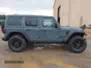 2024 Jeep Wrangler Sport S z VIN 1C4PJXDG1RW261286, wystawiony jako IAAI lot #42219560 z przebiegiem 10 893 mil mil oraz . Historia ofert i sprzedaży dostępna na DreamBid. Obrazek 13.