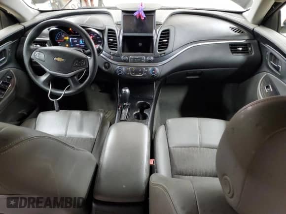 2018 Chevrolet Impala LS z VIN 2G11Z5SA5J9101337, wystawiony jako Copart lot #81935365 z przebiegiem 160 862 mil mil oraz Szkoda całkowita • Salvage title. Historia ofert i sprzedaży dostępna na DreamBid. Obrazek 8.