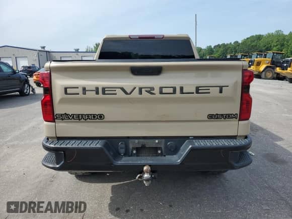 2022 Chevrolet Silverado 1500 Custom Trail Boss с VIN 3GCPDCEK8NG566831, выставлен на аукционе Copart как лот 57163985 с пробегом 112 468 миль миль и Списание • Salvage title. История ставок и продаж доступна на DreamBid. Изображение 6.