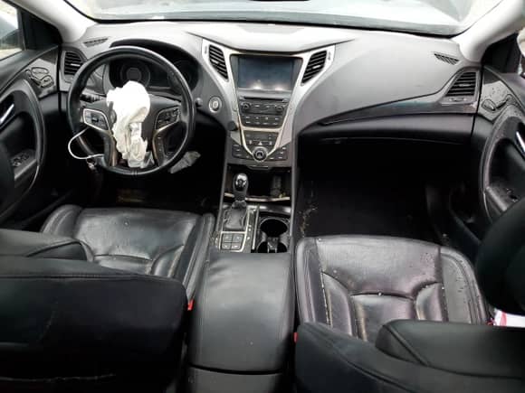 2014 Hyundai Azera Limited с VIN KMHFH4JG3EA418393, выставлен на аукционе Copart как лот 80462094 с пробегом 148 317 миль миль и Списание • Salvage title. История ставок и продаж доступна на DreamBid. Изображение 8.