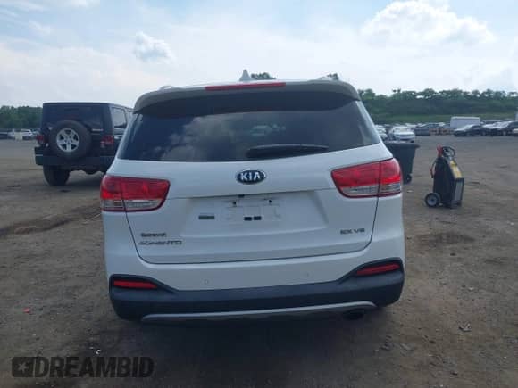 2018 Kia Sorento EX with VIN 5XYPHDA54JG412152, listed as a IAAI auction lot 42617239 with 117,455 mi miles and . Bid and sale history available at DreamBid. Image 16.