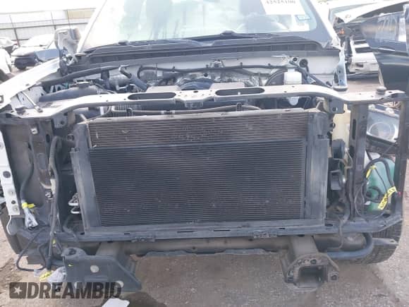 2018 Chevrolet Silverado 1500 Work Truck с VIN 1GCNCNEH8JZ166739, выставлен на аукционе IAAI как лот 42525100 с пробегом 189 199 миль миль и . История ставок и продаж доступна на DreamBid. Изображение 12.