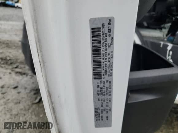 2017 Ram ProMaster Cargo z VIN 3C6TRVDG7HE549230, wystawiony jako Copart lot #57784945 z przebiegiem Nie podano mil oraz Szkoda całkowita • Salvage title. Historia ofert i sprzedaży dostępna na DreamBid. Obrazek 13.