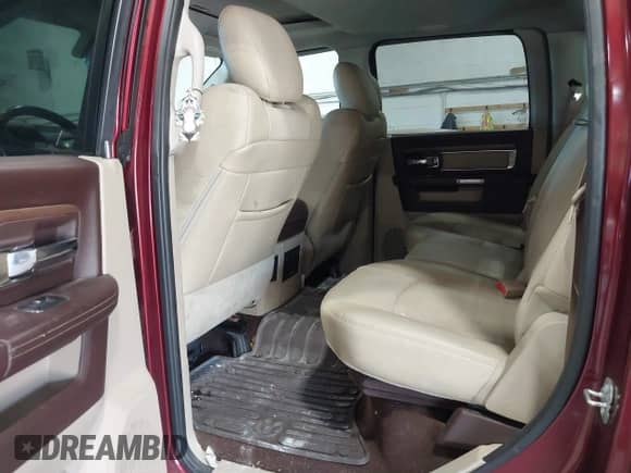 2017 Ram 1500 Laramie z VIN 1C6RR7NT5HS539102, wystawiony jako IAAI lot #42216237 z przebiegiem 82 623 mil mil oraz . Historia ofert i sprzedaży dostępna na DreamBid. Obrazek 8.