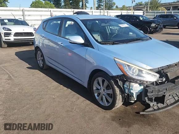 2014 Hyundai Accent SE с VIN KMHCU5AE4EU146535, выставлен на аукционе Copart как лот 68481275 с пробегом 150 277 миль миль и Списание • Salvage title. История ставок и продаж доступна на DreamBid. Изображение 13.