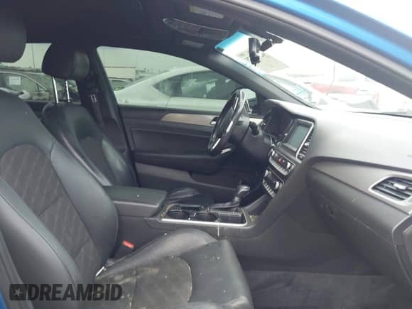 2018 Hyundai Sonata Limited Plus with VIN 5NPE34AB5JH659359, listed as a IAAI auction lot 42447075 with 87,738 mi miles and . Bid and sale history available at DreamBid. Image 5.