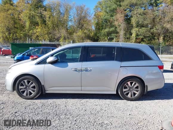2015 Honda Odyssey Touring Elite с VIN 5FNRL5H9XFB039512, выставлен на аукционе IAAI как лот 43484728 с пробегом 122 159 миль миль и . История ставок и продаж доступна на DreamBid. Изображение 14.