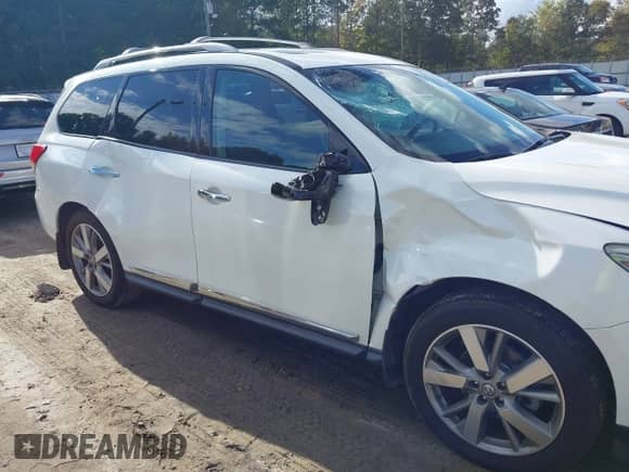 2014 Nissan Pathfinder SL z VIN 5N1AR2MM8EC632622, wystawiony jako IAAI lot #43396022 z przebiegiem 173 727 mil mil oraz . Historia ofert i sprzedaży dostępna na DreamBid. Obrazek 6.