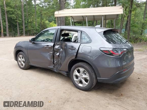 2025 Honda HR-V LX with VIN 3CZRZ2H3XSM775312, listed as a IAAI auction lot 43083590 with 3,169 mi miles and . Bid and sale history available at DreamBid. Image 3.