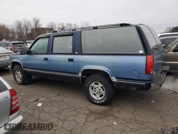1994 Chevrolet Suburban with VIN 1GNFK16K4RJ348093, listed as a Copart auction lot 87352784 with 118,442 mi miles and Non repairable. Bid and sale history available at DreamBid. Image 2.