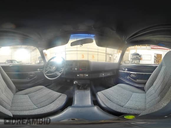 1981 Chevrolet Camaro z VIN 1G1AP87K4BL181152, wystawiony jako Copart lot #43211535 z przebiegiem 546 mil mil oraz Szkoda całkowita • Salvage title. Historia ofert i sprzedaży dostępna na DreamBid. Obrazek 12.
