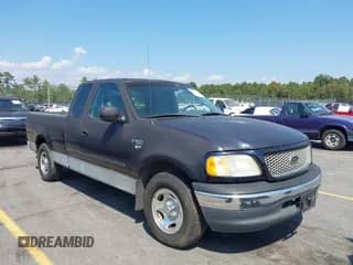 2000 Ford F-150 XL z VIN 1FTRX17W1YNA42128, wystawiony jako IAAI lot #43217672 z przebiegiem 249 430 mil mil oraz . Historia ofert i sprzedaży dostępna na DreamBid. Obrazek 1.