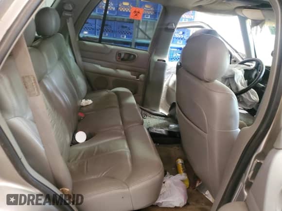 2000 Chevrolet Blazer LS z VIN 1GNDT13W4Y2220764, wystawiony jako Copart lot #53269705 z przebiegiem Nie podano mil oraz Szkoda całkowita • Salvage title. Historia ofert i sprzedaży dostępna na DreamBid. Obrazek 11.