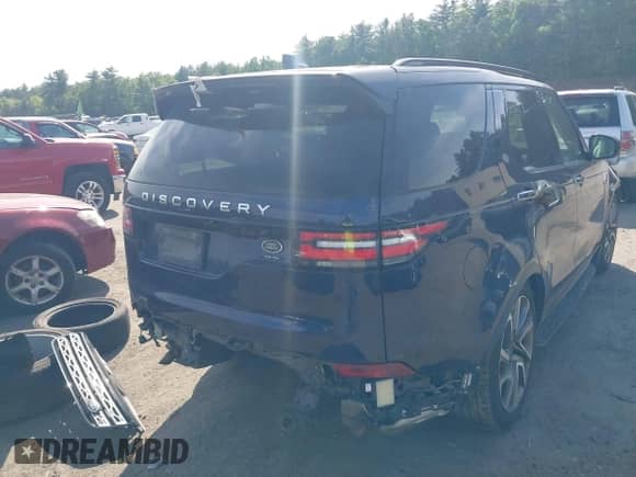 2017 Land Rover Discovery HSE Luxury with VIN SALRHBBV8HA032973, listed as a IAAI auction lot 42214812 with 136,058 mi miles and . Bid and sale history available at DreamBid. Image 4.