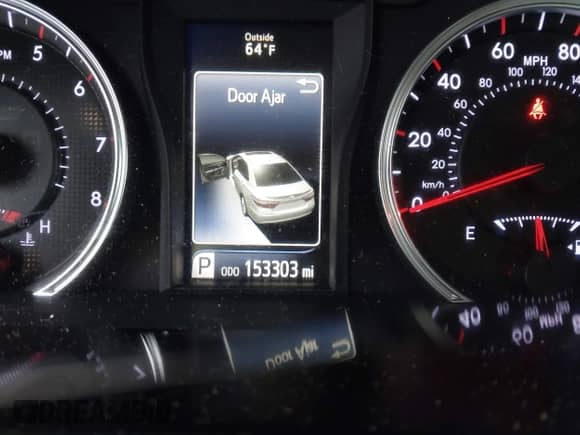 2015 Toyota Camry SE z VIN 4T1BF1FK7FU014318, wystawiony jako IAAI lot #42733836 z przebiegiem 153 303 mil mil oraz . Historia ofert i sprzedaży dostępna na DreamBid. Obrazek 15.