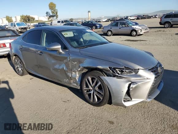 2020 Lexus IS 300 z VIN JTHAA1D23L5108833, wystawiony jako Copart lot #50543425 z przebiegiem 60 429 mil mil oraz Szkoda całkowita • Salvage title. Historia ofert i sprzedaży dostępna na DreamBid. Obrazek 4.