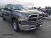 2018 Ram 1500 Tradesman z VIN 1C6RR6KM9JS274424, wystawiony jako IAAI lot #41549249 z przebiegiem 103 022 mil mil oraz . Historia ofert i sprzedaży dostępna na DreamBid. Obrazek 1.