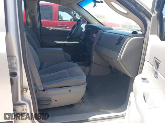 2006 Dodge Durango SLT with VIN 1D4HB48N16F103134, listed as a IAAI auction lot 42667561 with 212,724 mi miles and . Bid and sale history available at DreamBid. Image 5.