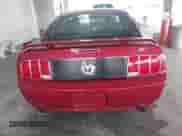 2006 Ford Mustang GT Deluxe z VIN 1ZVFT82H765156662, wystawiony jako IAAI lot #43391359 z przebiegiem 62 554 mil mil oraz . Historia ofert i sprzedaży dostępna na DreamBid. Obrazek 17.