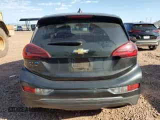 2018 Chevrolet Bolt EV LT z VIN 1G1FW6S09J4139233, wystawiony jako Copart lot #82117765 z przebiegiem 41 755 mil mil oraz Szkoda całkowita • Salvage title. Historia ofert i sprzedaży dostępna na DreamBid. Obrazek 6.