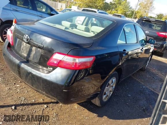 2007 Toyota Camry LE with VIN 4T1BE46K67U070255, listed as a IAAI auction lot 43507972 with 140,263 mi miles and . Bid and sale history available at DreamBid. Image 4.