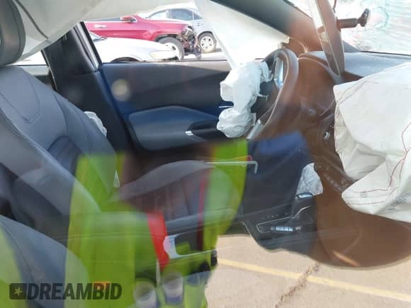 2021 Nissan Kicks SR with VIN 3N1CP5DV7ML509641, listed as a IAAI auction lot 43448359 with 28,732 mi miles and . Bid and sale history available at DreamBid. Image 5.