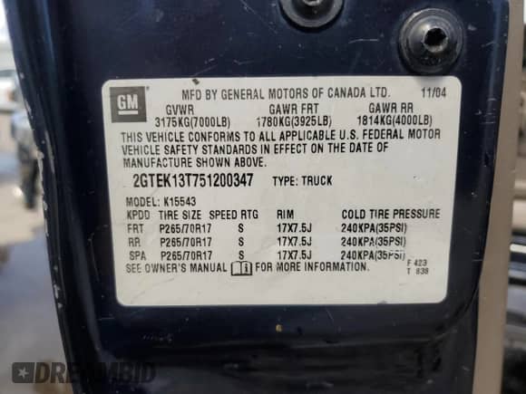 2005 GMC Sierra 1500 SLE z VIN 2GTEK13T751200347, wystawiony jako Copart lot #60863495 z przebiegiem 272 891 mil mil oraz Czysty tytuł • Clean title. Historia ofert i sprzedaży dostępna na DreamBid. Obrazek 12.