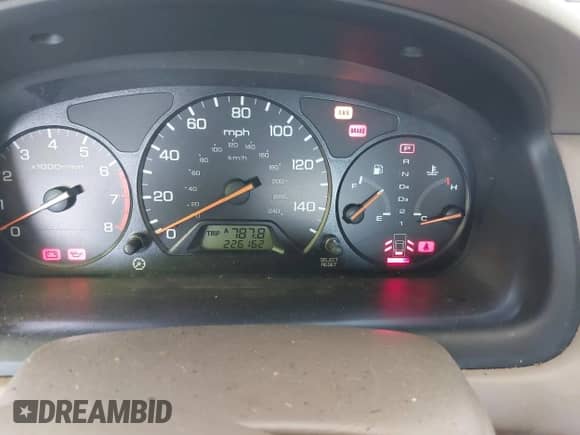 2002 Honda Accord EX with VIN 1HGCG56642A163007, listed as a IAAI auction lot 43027918 with 226,162 mi miles and . Bid and sale history available at DreamBid. Image 7.