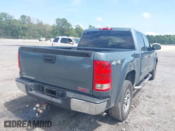 2011 GMC Sierra 1500 SL z VIN 3GTP2UEA0BG333489, wystawiony jako IAAI lot #42434038 z przebiegiem 286 560 mil mil oraz . Historia ofert i sprzedaży dostępna na DreamBid. Obrazek 4.