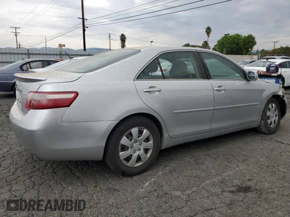 2008 Toyota Camry LE с VIN 4T4BE46K78R025512, выставлен на аукционе Copart как лот 70842755 с пробегом 178 281 миль миль и Списание • Salvage title. История ставок и продаж доступна на DreamBid. Изображение 3.