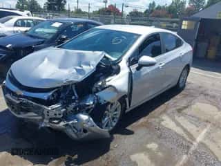 2019 Chevrolet Cruze LT с VIN 1G1BE5SM0K7144223, выставлен на аукционе IAAI как лот 43086890 с пробегом 139 120 миль миль и . История ставок и продаж доступна на DreamBid. Изображение 2.