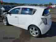 2014 Chevrolet Sonic LTZ с VIN 1G1JE6SB8E4227548, выставлен на аукционе IAAI как лот 43316295 с пробегом 59 646 миль миль и . История ставок и продаж доступна на DreamBid. Изображение 3.