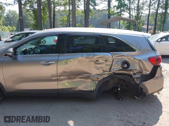 2019 Kia Sorento LX with VIN 5XYPGDA56KG480912, listed as a IAAI auction lot 42574530 with 45,705 mi miles and . Bid and sale history available at DreamBid. Image 6.