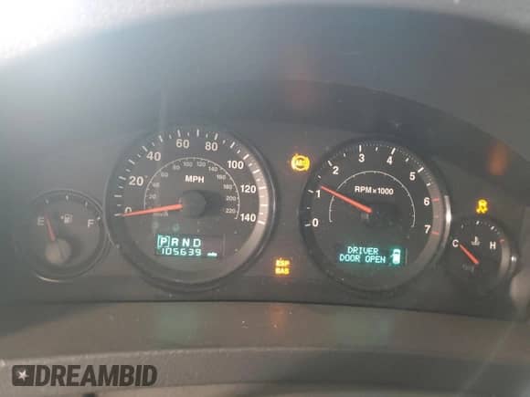 2006 Jeep Grand Cherokee Laredo z VIN 1J4HS48N06C254653, wystawiony jako Copart lot #45568855 z przebiegiem 105 639 mil mil oraz Szkoda całkowita • Salvage title. Historia ofert i sprzedaży dostępna na DreamBid. Obrazek 9.