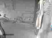 2005 Ford Econoline Cargo z VIN 1FTSE34L15HB24576, wystawiony jako IAAI lot #42101533 z przebiegiem 446 313 mil mil oraz . Historia ofert i sprzedaży dostępna na DreamBid. Obrazek 8.