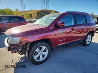 2016 Jeep Compass Latitude with VIN 1C4NJCEA8GD609202, listed as a Copart auction lot 84532145 with 134,816 mi miles and Salvage title. Bid and sale history available at DreamBid. Image 1.