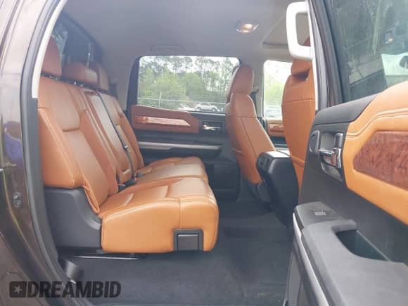 2019 Toyota Tundra SR5 с VIN 5TFAY5F18KX778258, выставлен на аукционе IAAI как лот 41904853 с пробегом 55 214 миль миль и . История ставок и продаж доступна на DreamBid. Изображение 8.