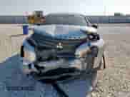 2022 Mitsubishi Outlander SE z VIN JA4J3UA81NZ075584, wystawiony jako Copart lot #80720605 z przebiegiem 44 923 mil mil oraz Szkoda całkowita • Salvage title. Historia ofert i sprzedaży dostępna na DreamBid. Obrazek 5.